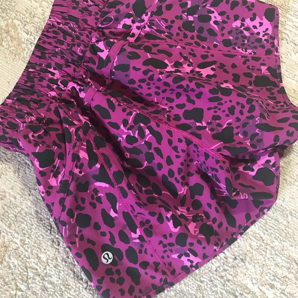 lululemon  Track That Mid-Rise Lined Shorts 0 - Picture 4 of 9